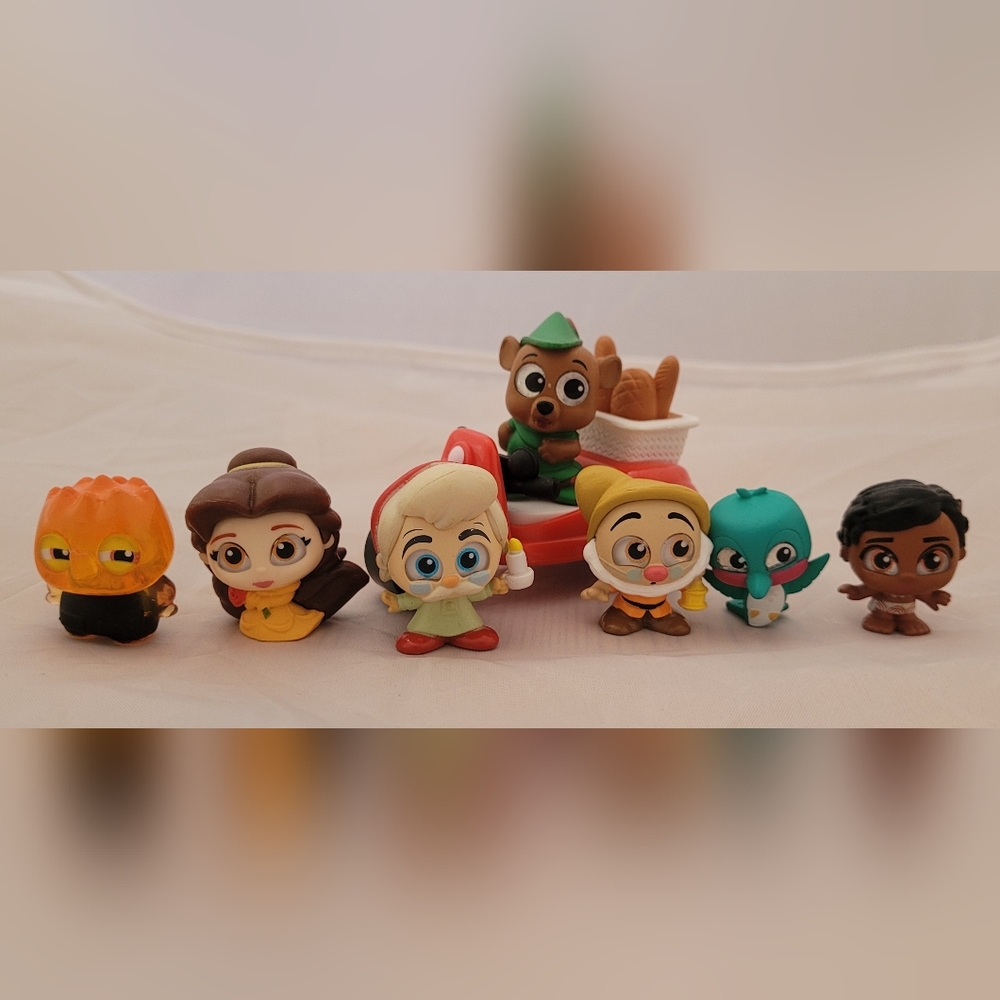 Set of 7 Colorful Disney Adorables - Multicolor